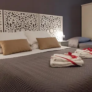 Real Giardinetto A Toledo 2* Nápoles